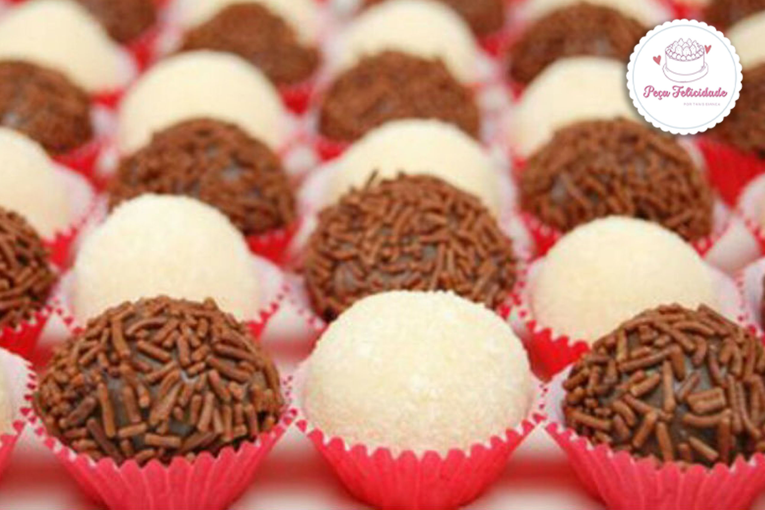 100 DOCINHOOS PARA FESTA  (BRIGADEIRO / BEIJINHO)
